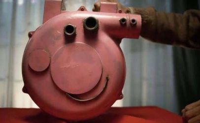 三工激光打标机告诉你为什么《小猪佩奇过大年》宣传片火了